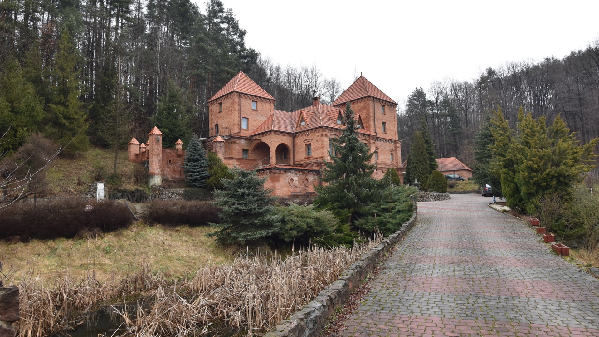 Lokal na sprzedaż
