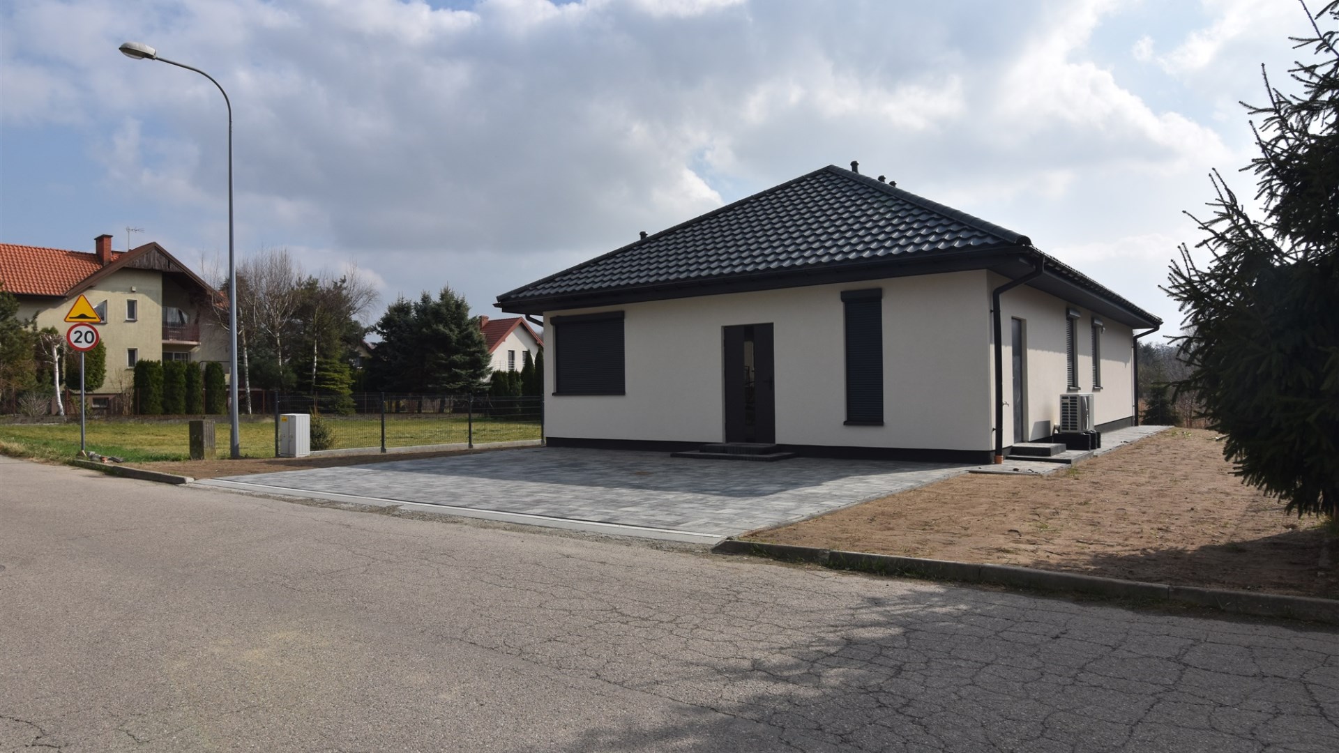 Dom na sprzedaż