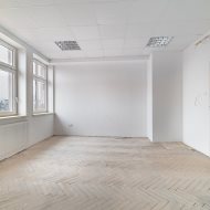 Lokal na sprzedaż